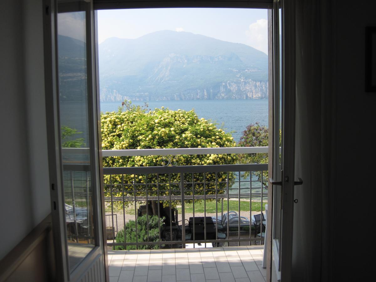 Piccolo Hotel Direkt Am See Brenzone sul Garda Εξωτερικό φωτογραφία