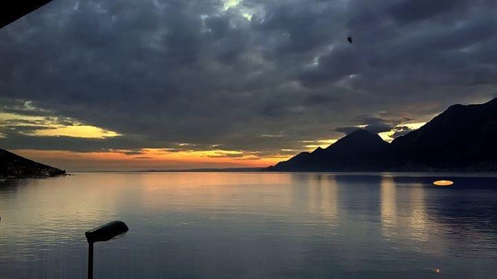Piccolo Hotel Direkt Am See Brenzone sul Garda Εξωτερικό φωτογραφία